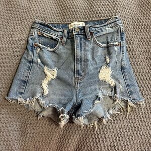 Abercrombie & Fitch High Rise Mom Short